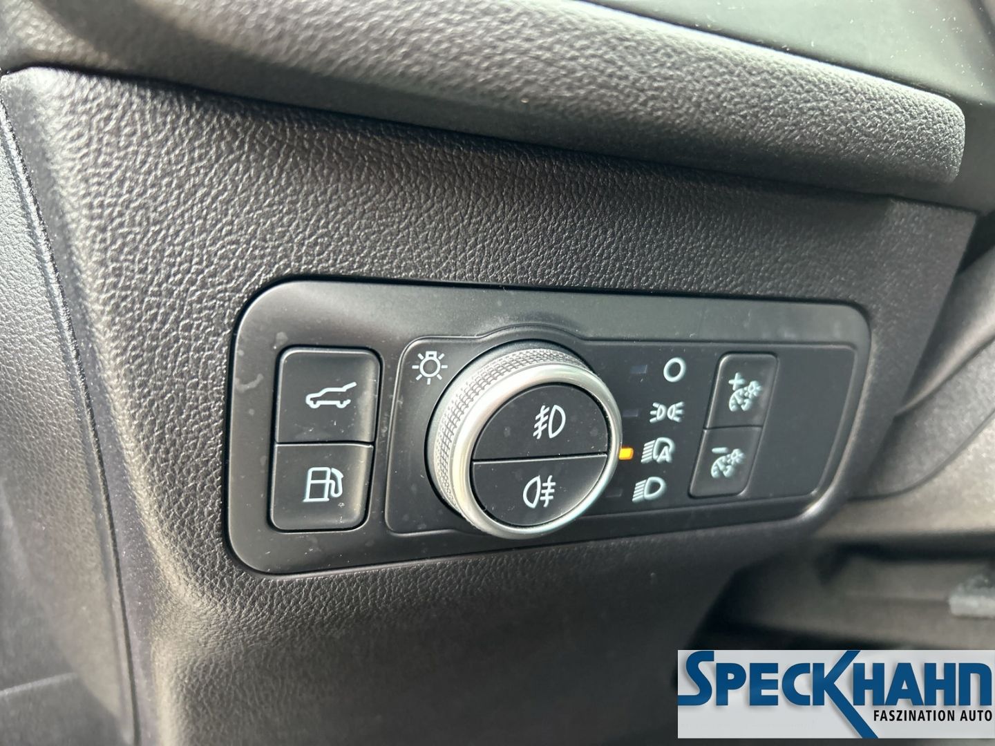Ford Kuga Plug-In Hybrid ST-Line X Winter-Paket Panoramadach LED-adaptiv el.Heckklappe - Bild 19 von 20