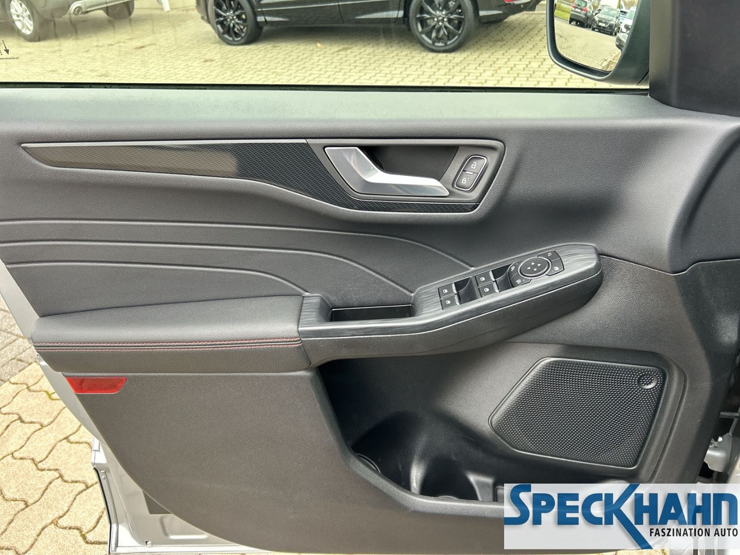 Ford Kuga Plug-In Hybrid ST-Line X Winter-Paket Panoramadach LED-adaptiv el.Heckklappe - Bild 20 von 20