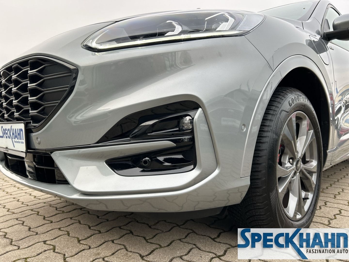 Ford Kuga Plug-In Hybrid ST-Line X Winter-Paket Panoramadach LED-adaptiv el.Heckklappe - Bild 7 von 20
