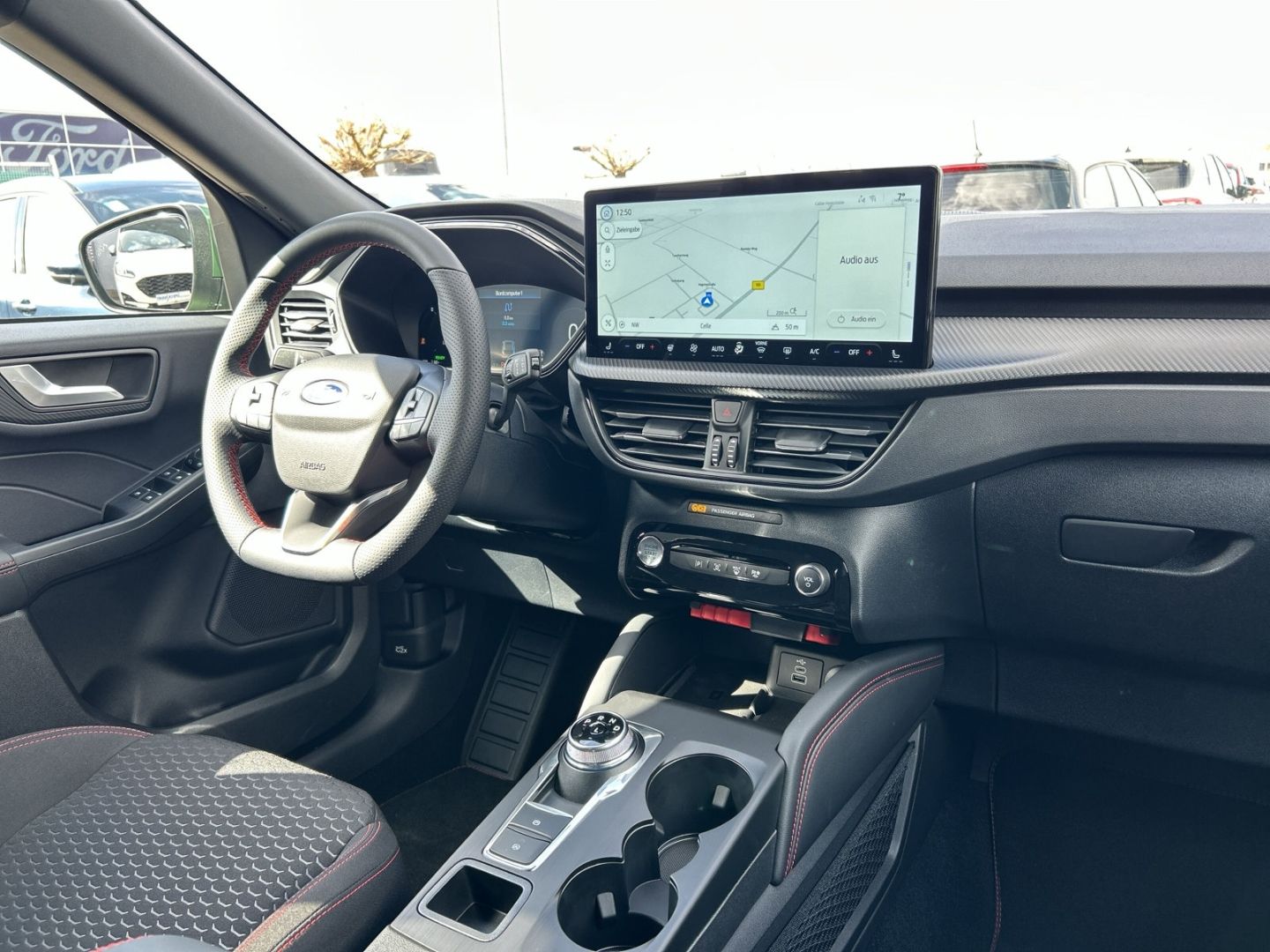 Ford Kuga - Bild 12 von 15