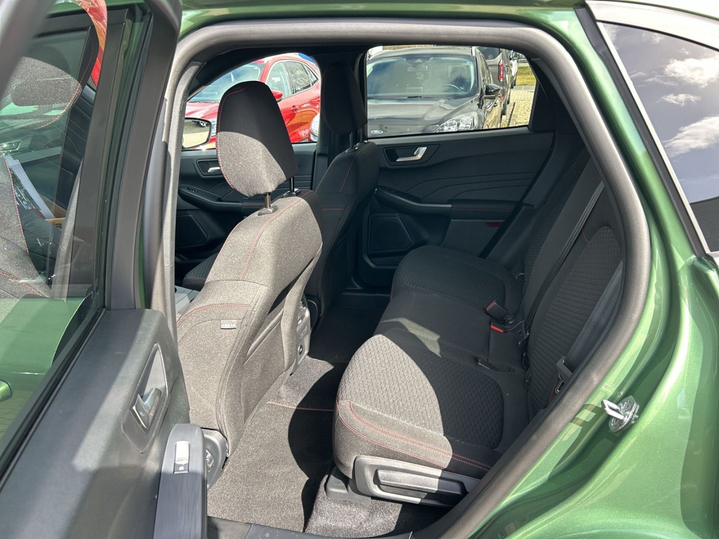 Ford Kuga - Bild 13 von 15