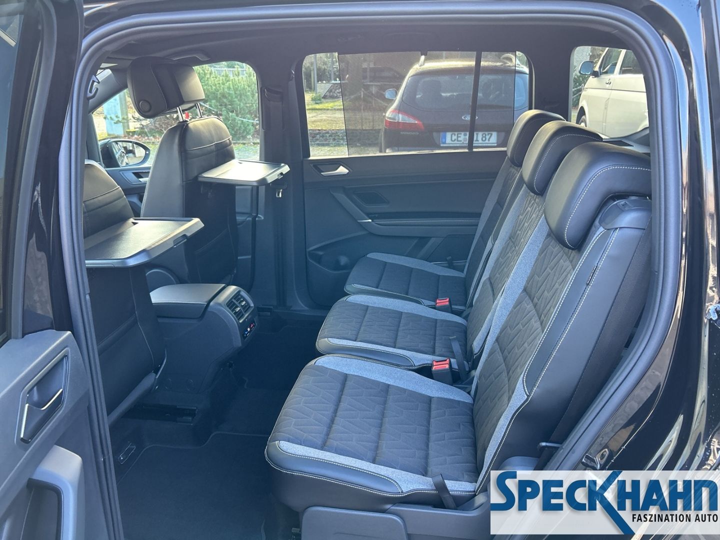 Volkswagen Touran Comfortline Goal 1.5TSI 7sitzer el.Panodach Navi - Bild 13 von 20