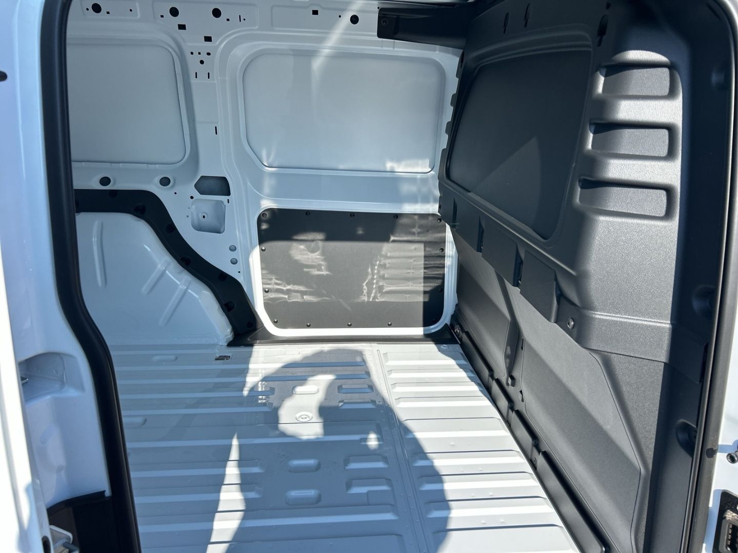 Ford Transit Connect - Bild 13 von 15