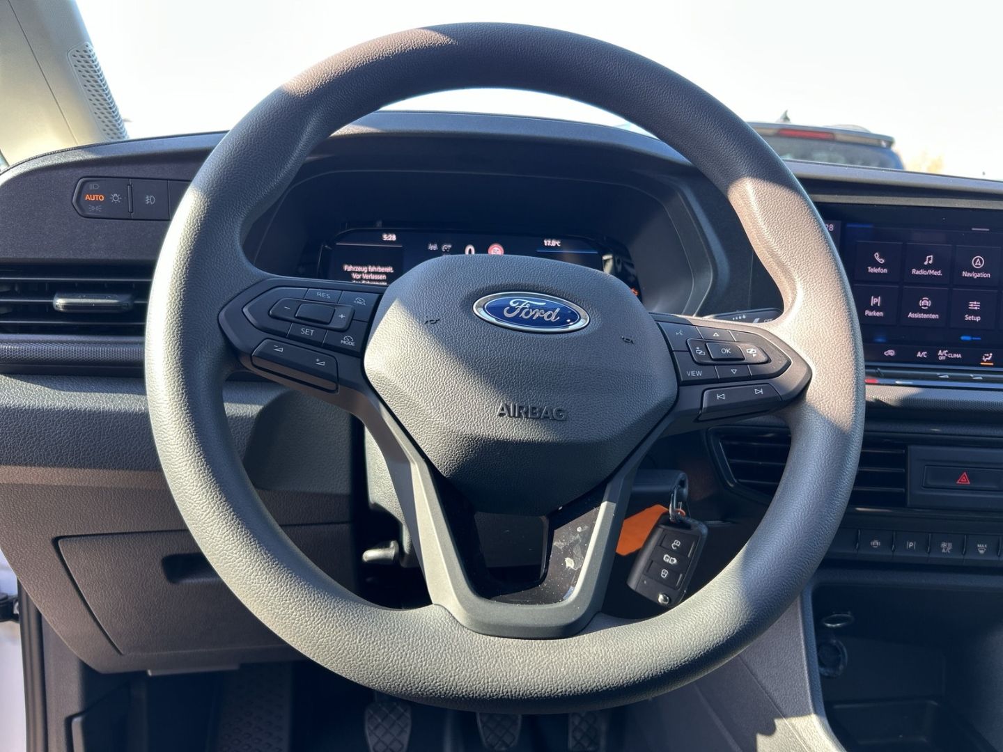 Ford Transit Connect - Bild 15 von 15