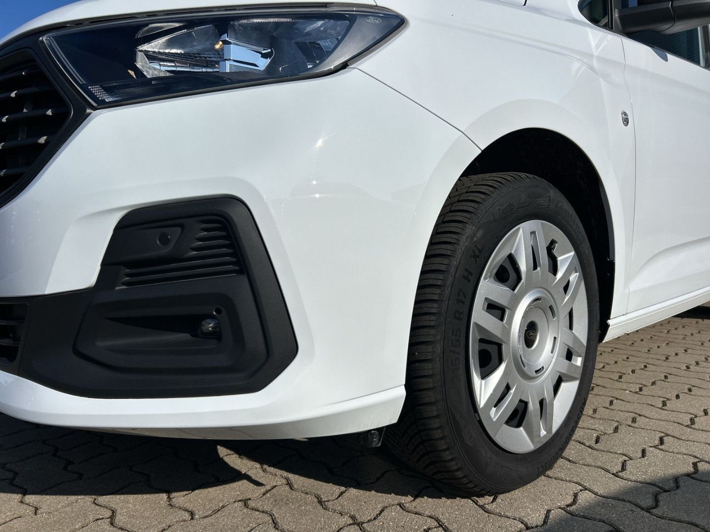 Ford Transit Connect - Bild 7 von 15