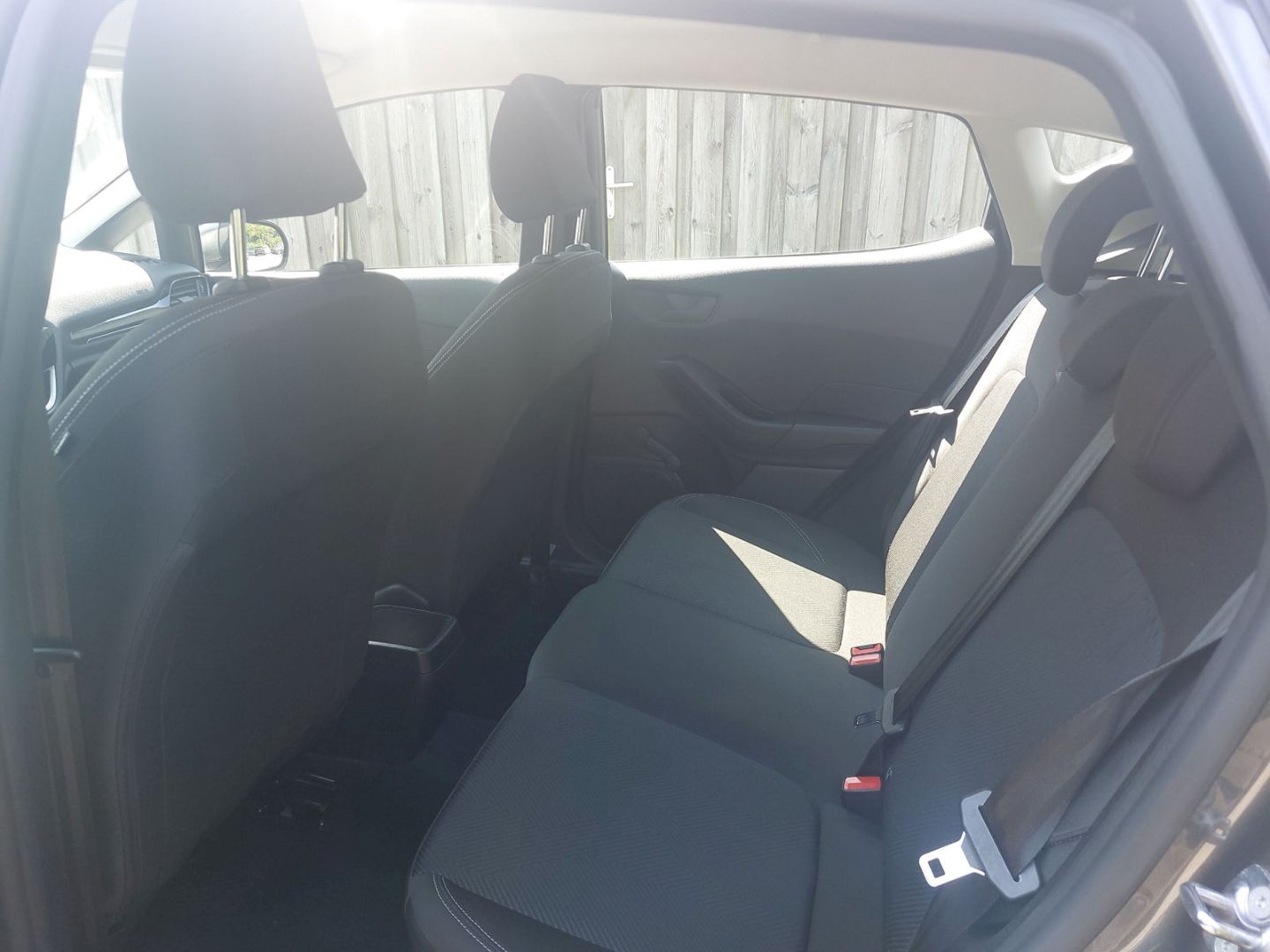 Ford Fiesta - Bild 13 von 15