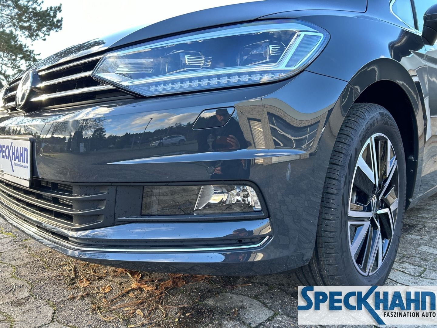 Volkswagen Touran Highline BMT Start-Stopp 1.5 TSI Panorama Navi - Bild 7 von 20