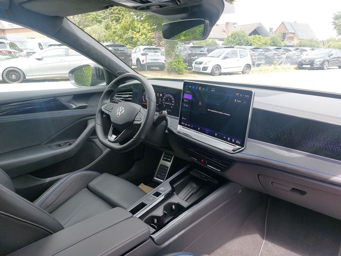Volkswagen Passat Variant 2.0TDI 4Motion R-Line Ergo-Sitze Panoramadach StandHZG el.Heckklappe - Bild 12 von 20