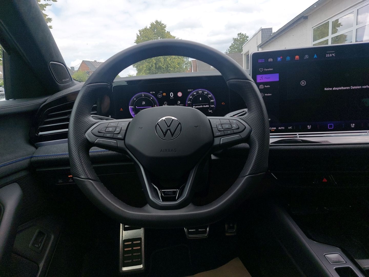 Volkswagen Passat Variant 2.0TDI 4Motion R-Line Ergo-Sitze Panoramadach StandHZG el.Heckklappe - Bild 15 von 20