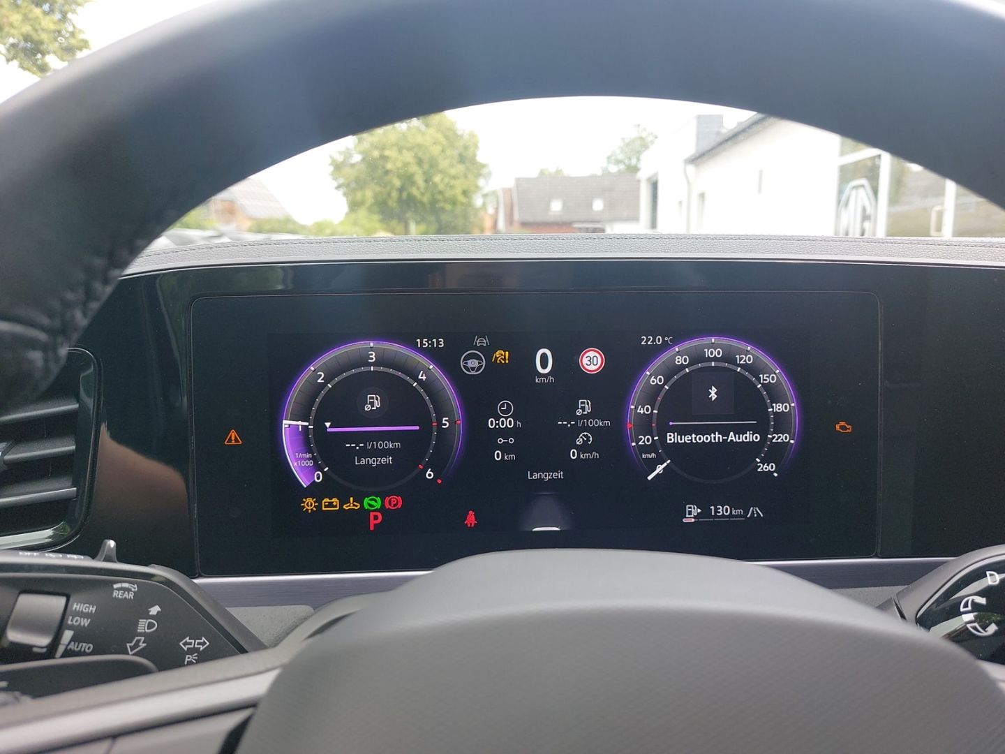 Volkswagen Passat Variant 2.0TDI 4Motion R-Line Ergo-Sitze Panoramadach StandHZG el.Heckklappe - Bild 16 von 20