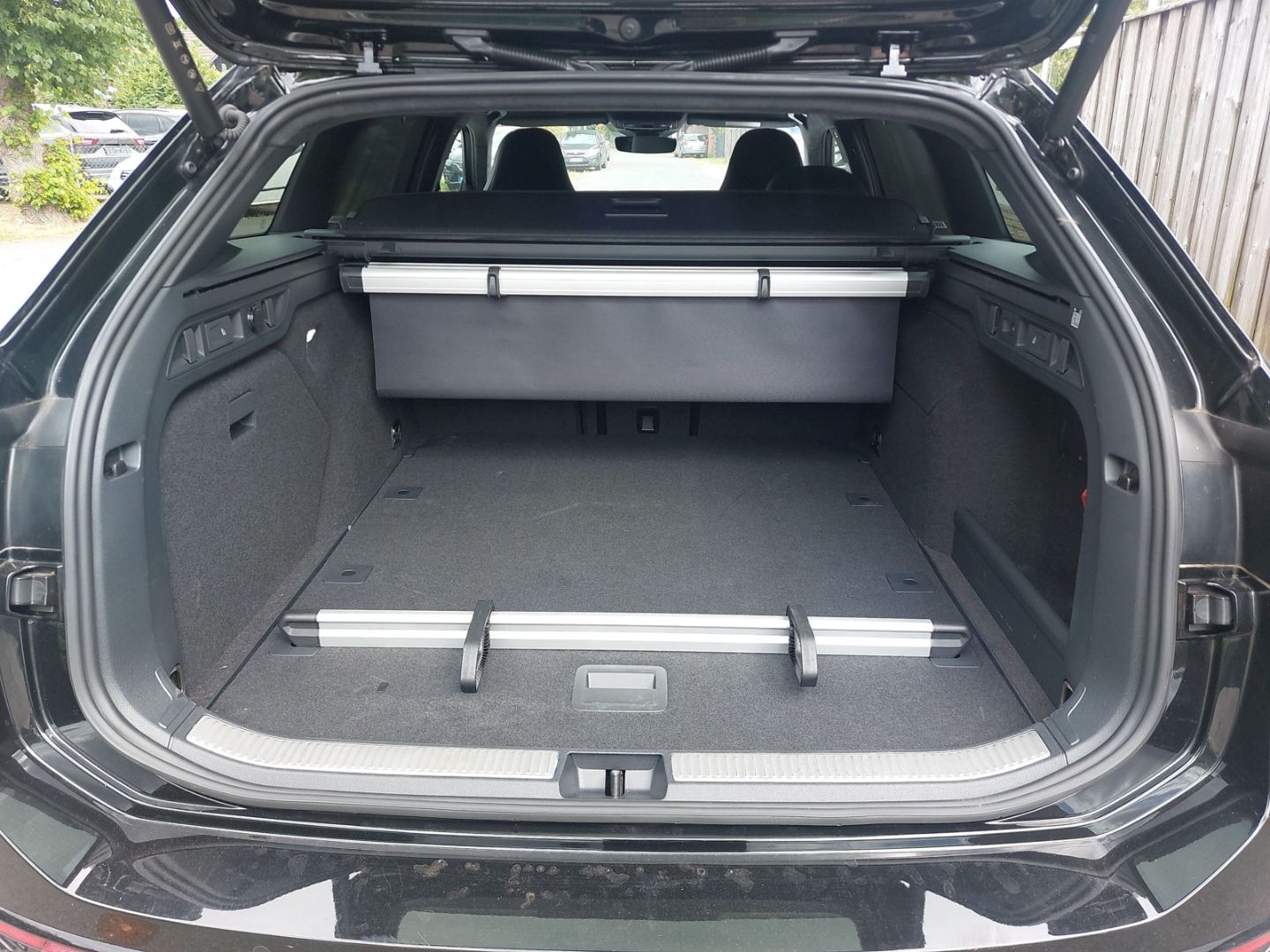 Volkswagen Passat Variant 2.0TDI 4Motion R-Line Ergo-Sitze Panoramadach StandHZG el.Heckklappe - Bild 9 von 20