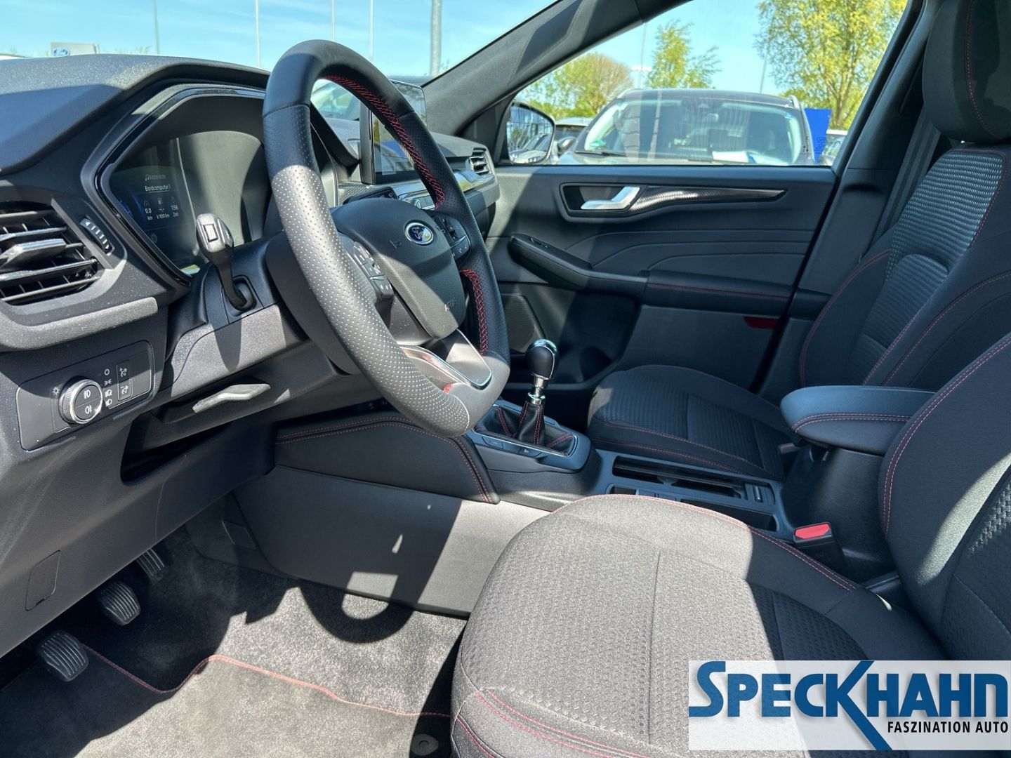 Ford Kuga - Bild 11 von 15