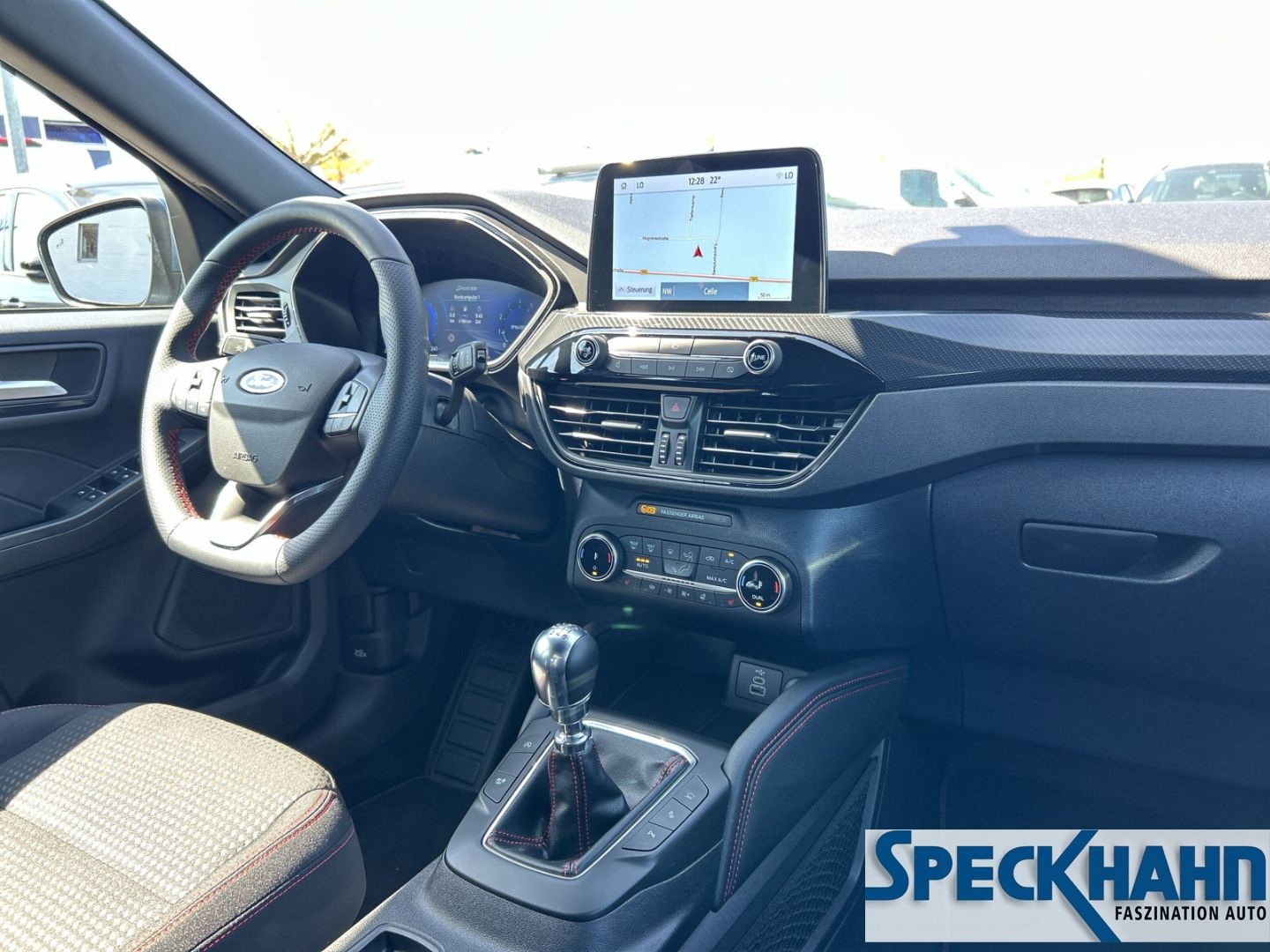 Ford Kuga - Bild 12 von 15