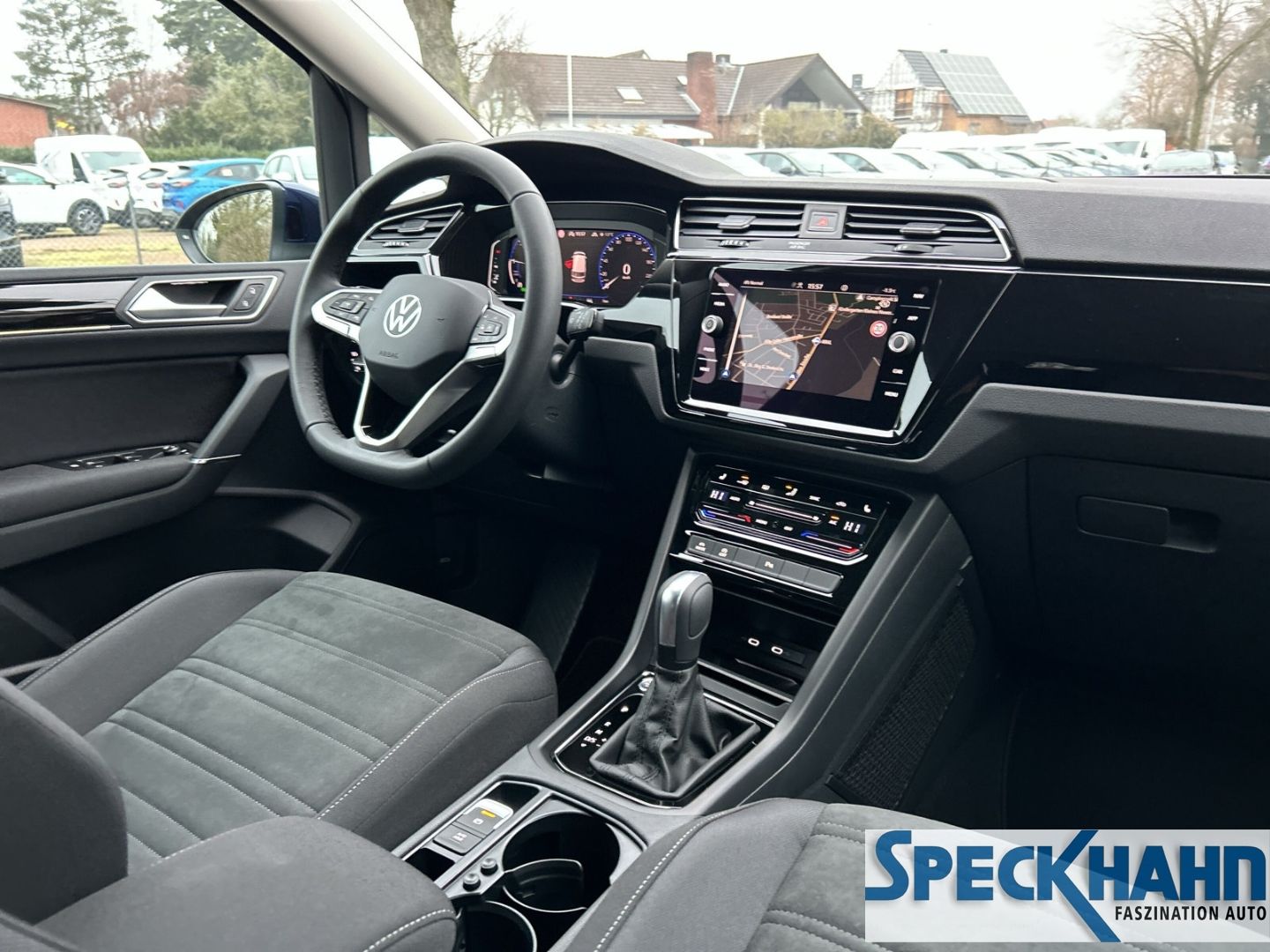 Volkswagen Touran Move Start-Stopp 2.0 TDI BMT Kamera SHZ - Bild 12 von 20
