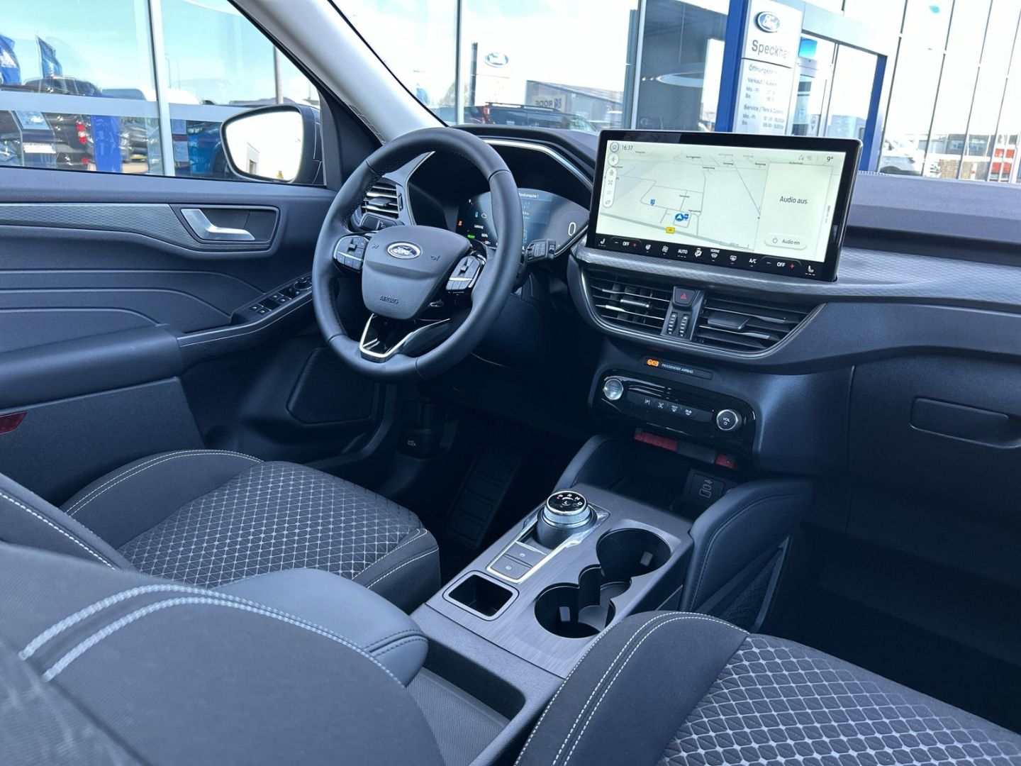 Ford Kuga - Bild 12 von 15