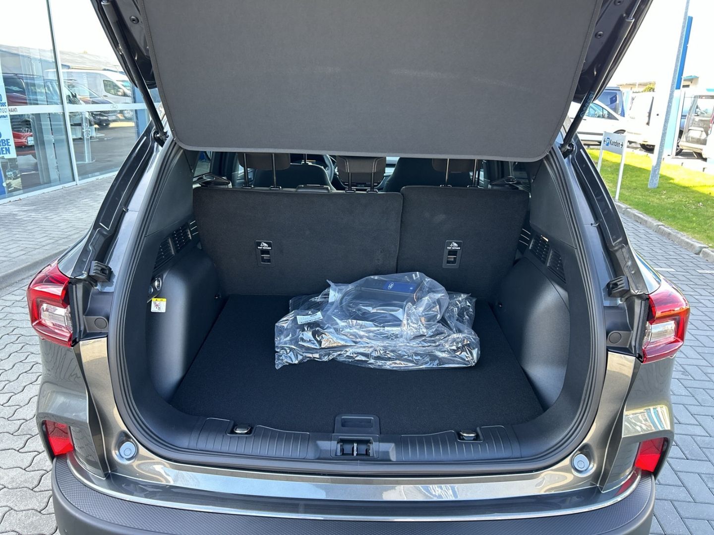 Ford Kuga - Bild 9 von 15