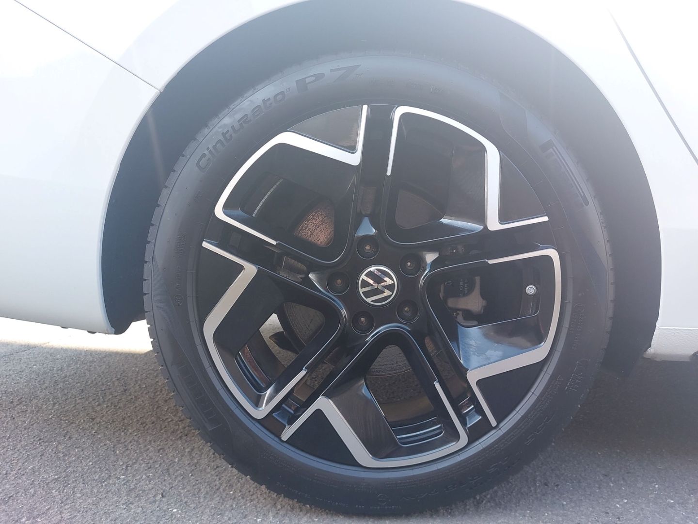 Volkswagen Passat Variant 2.0 TDI R-line Kamera PDCv+h LHZ Massagesitze HEAD-UP-Display El. Verdeck - Bild 8 von 20