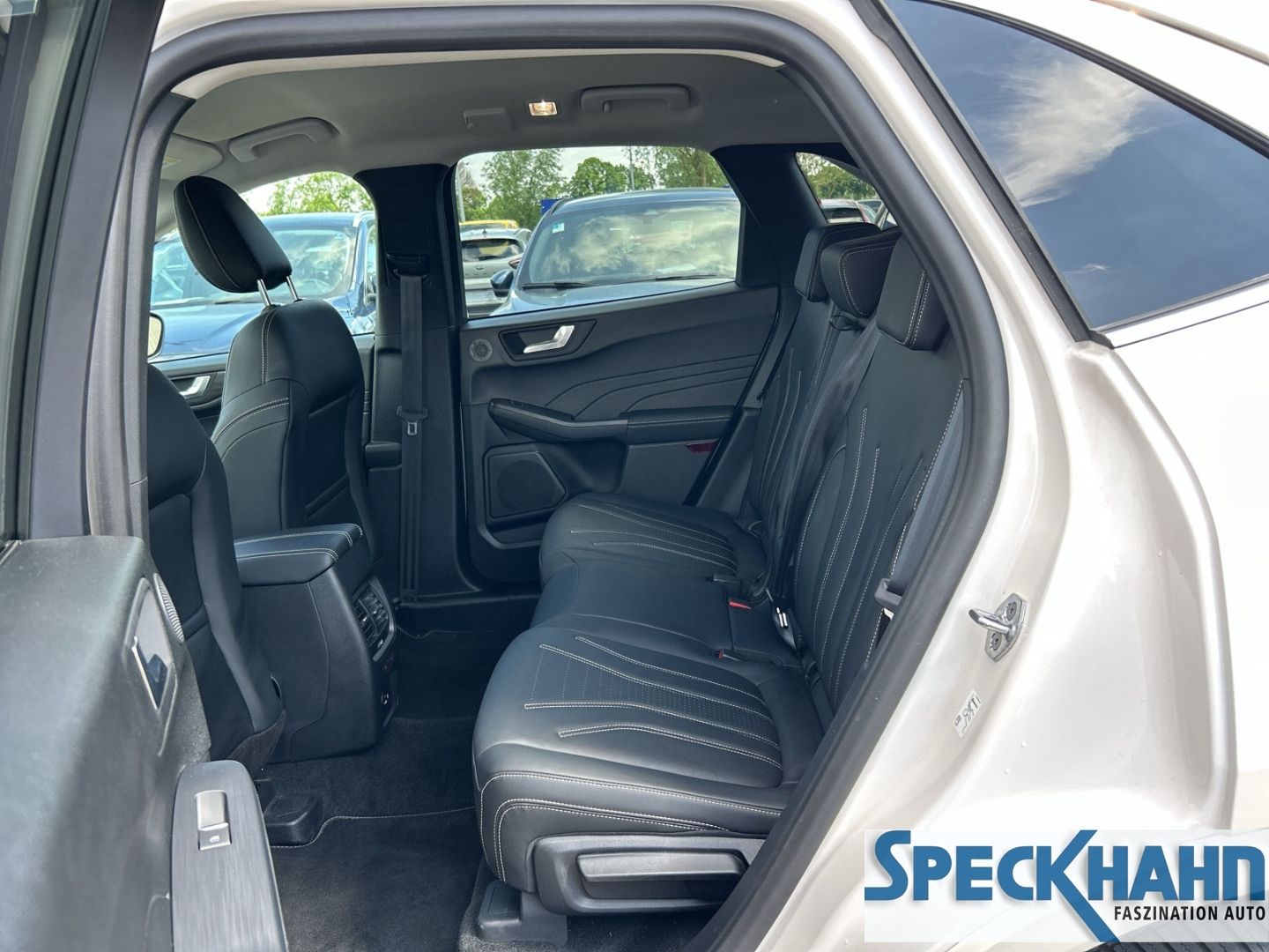 Ford Kuga Plug-In Hybrid Vignale 2.5 Duratec -PHEV EU6d , RFK. LED - Bild 13 von 20