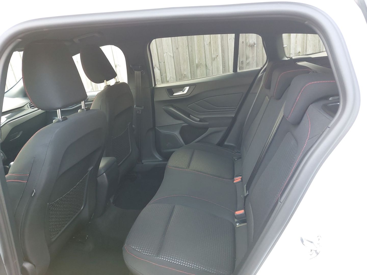 Ford Focus Turnier - Bild 13 von 15