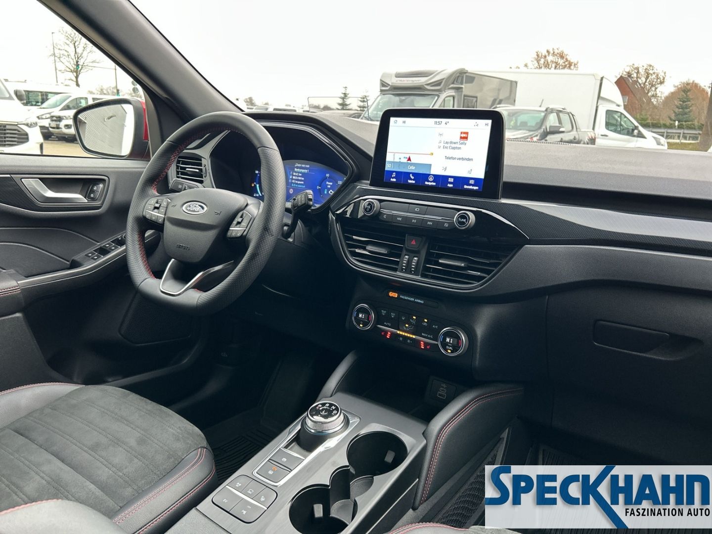 Ford Kuga - Bild 12 von 15