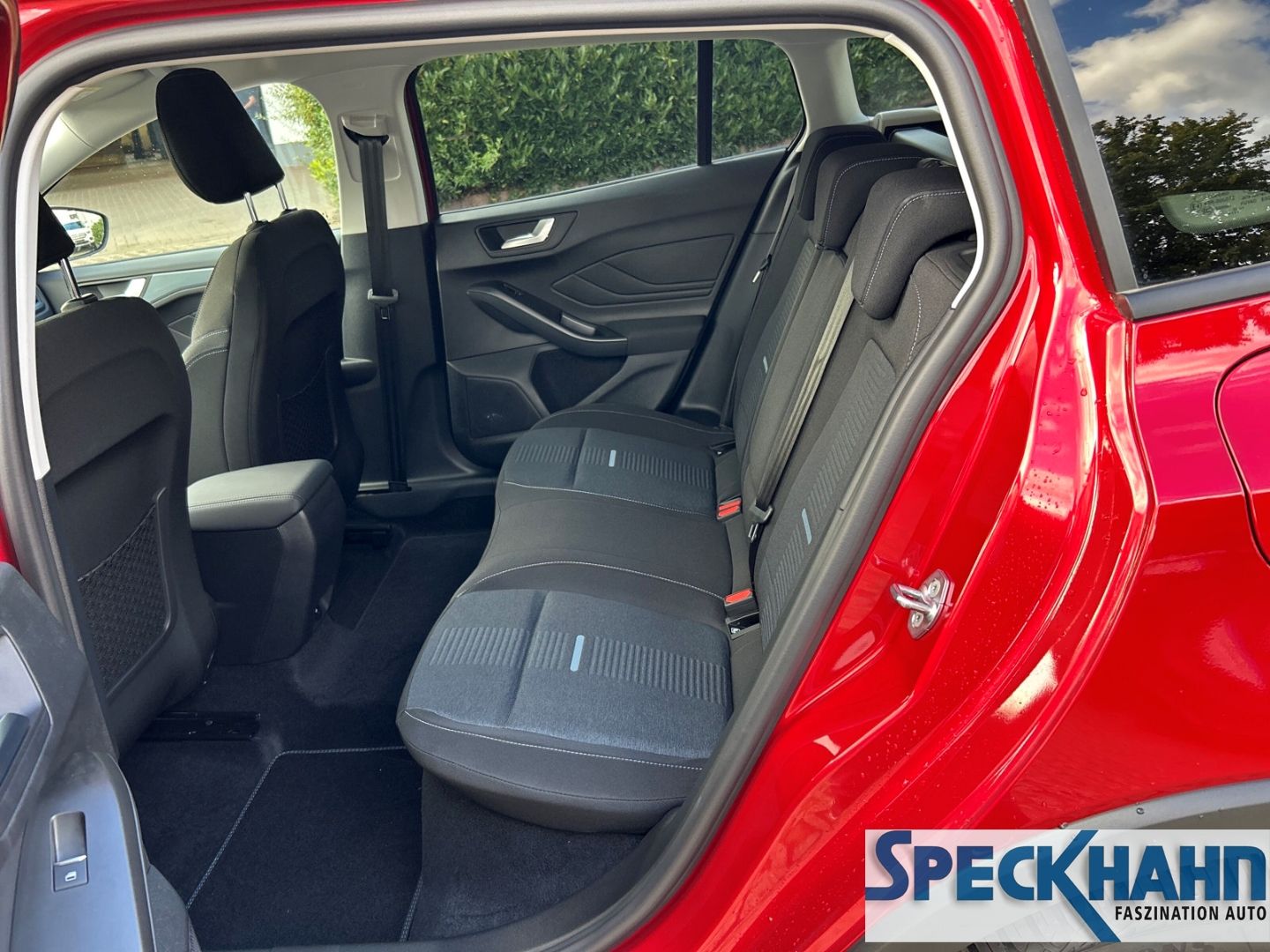 Ford Focus Turnier - Bild 13 von 15