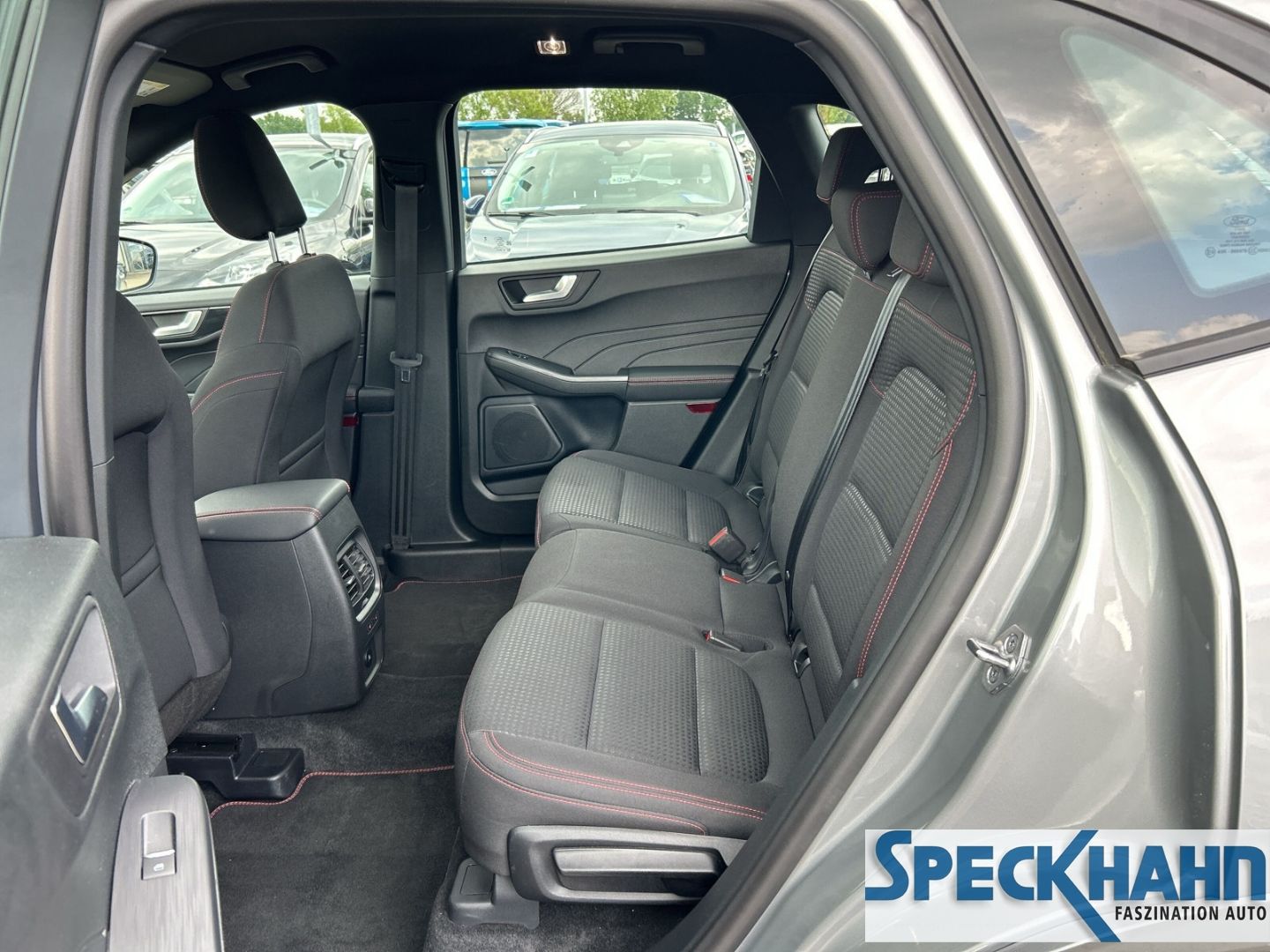Ford Kuga - Bild 13 von 15