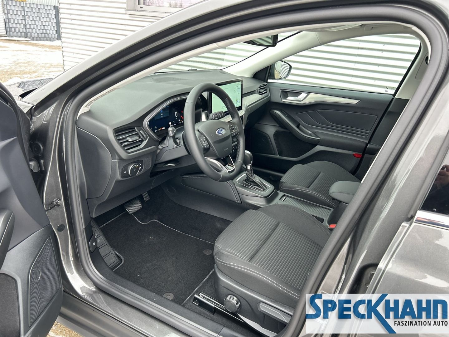 Ford Focus Titanium X Kamera el.Panodach Navi adapt.Matrix-LED blendfreies Fernl. - Bild 10 von 20