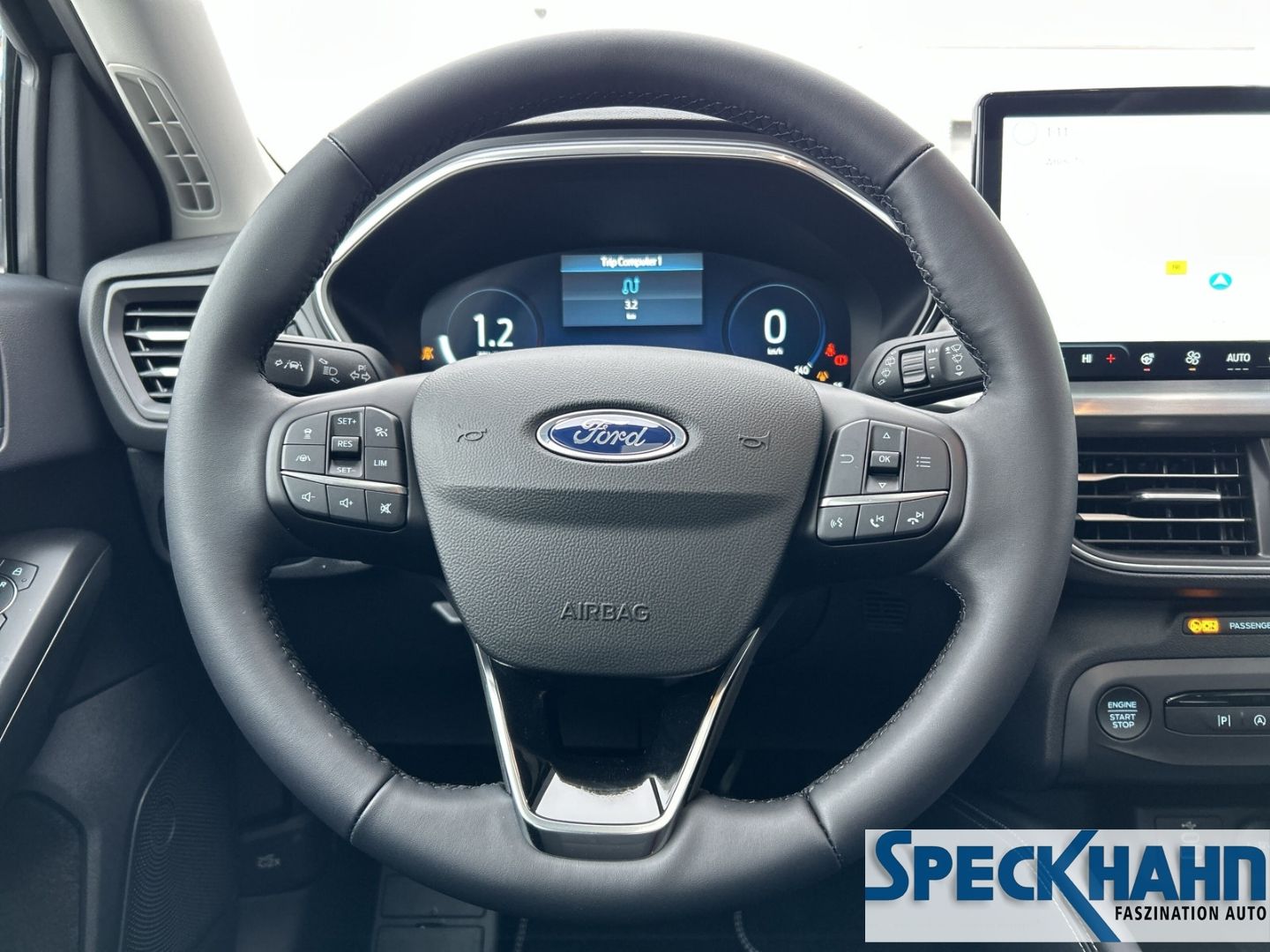 Ford Focus Titanium X Kamera el.Panodach Navi adapt.Matrix-LED blendfreies Fernl. - Bild 15 von 20