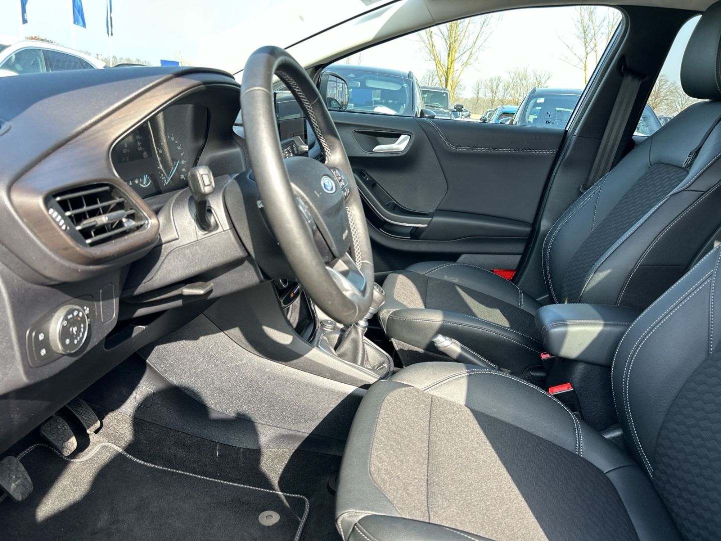 Ford Puma Titanium X Navi Soundsystem B & O LED Klimaautom. Ambientebeleuchtung - Bild 11 von 20