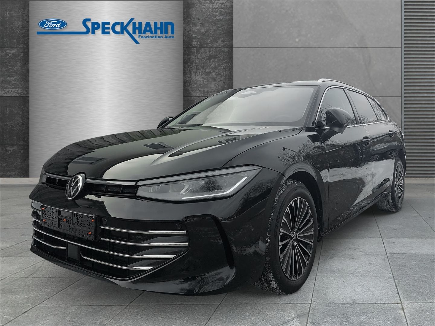 Volkswagen Passat Variant 2.0 TDI Elegance Head-Up-Display Standhzg. AHK-klappbar el.Panodach - Bild 1 von 20