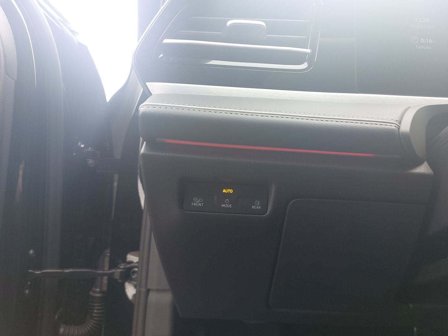 Volkswagen Passat Variant 2.0 TDI Elegance Head-Up-Display Standhzg. AHK-klappbar el.Panodach - Bild 19 von 20
