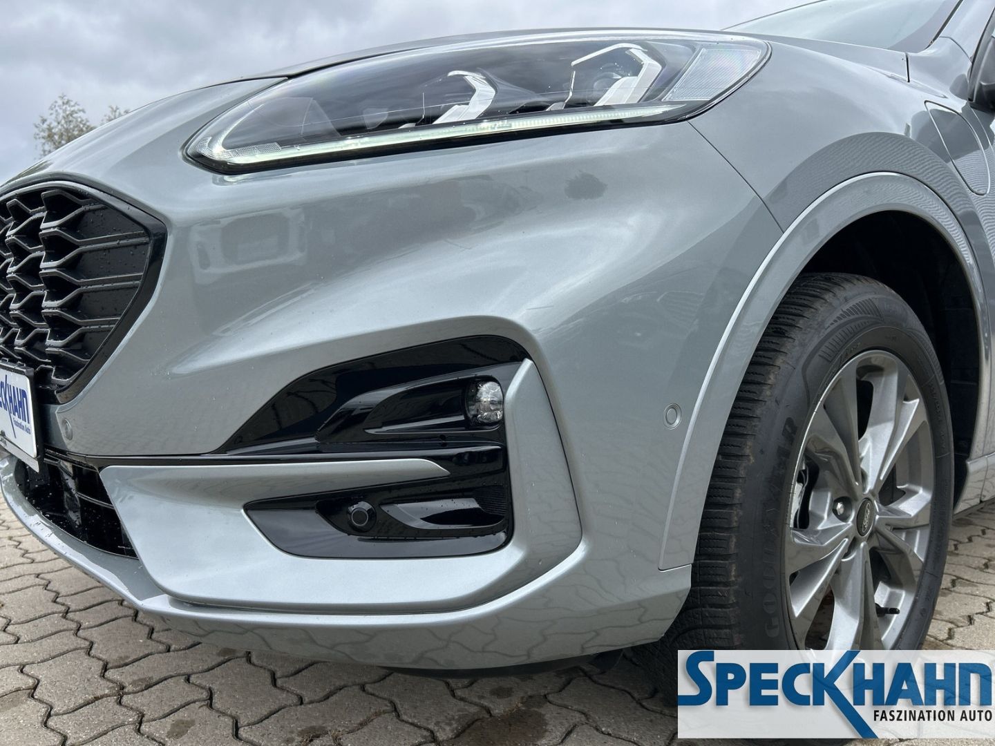 Ford Kuga Plug-In Hybrid ST-Line 2.5 Duratec -PHEV Kamera SHZ eCall - Bild 7 von 20