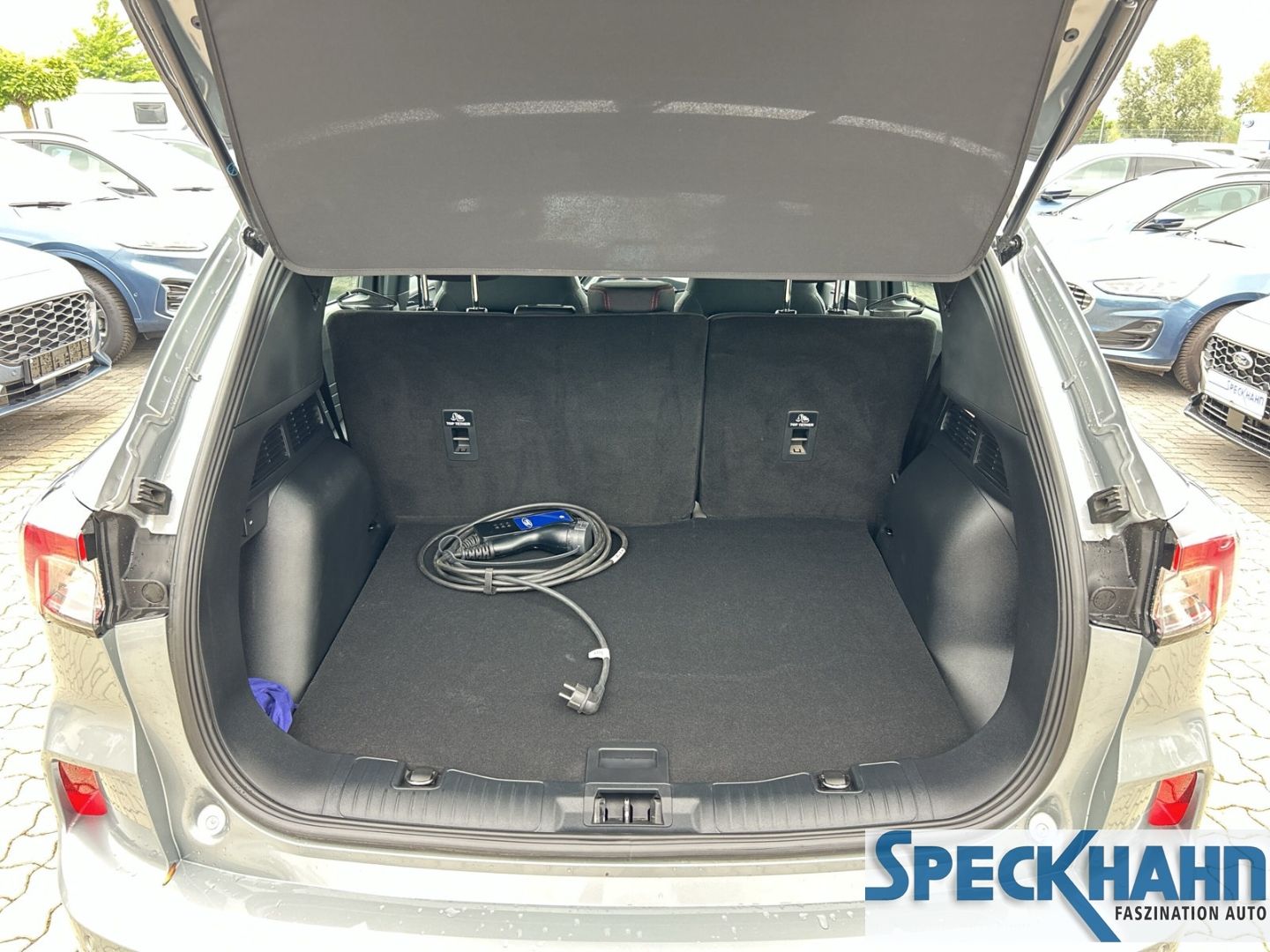 Ford Kuga Plug-In Hybrid ST-Line 2.5 Duratec -PHEV Kamera SHZ eCall - Bild 9 von 20
