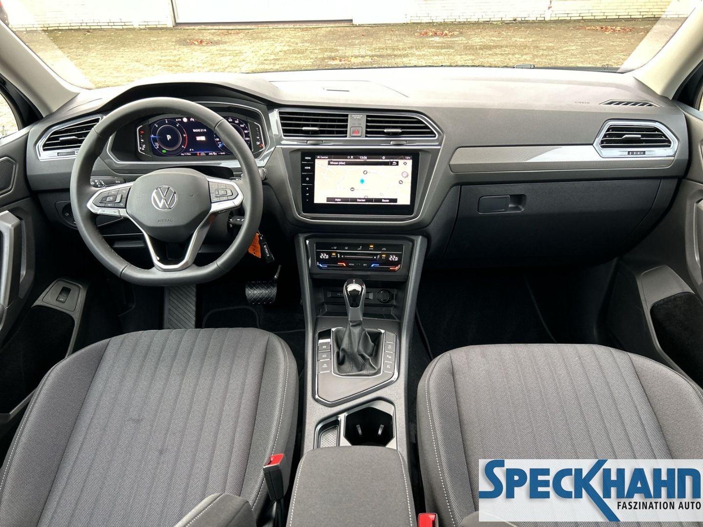 Volkswagen Tiguan Allspace Life 2.0 TDI Kamera 7- Sitzer Pano Isofix ACC AD AHK-klappbar El. Panodach - Bild 14 von 20