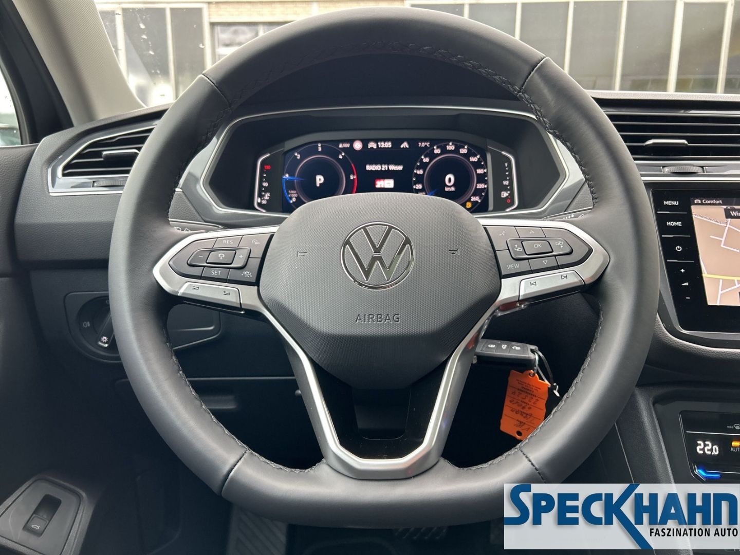 Volkswagen Tiguan Allspace Life 2.0 TDI Kamera 7- Sitzer Pano Isofix ACC AD AHK-klappbar El. Panodach - Bild 15 von 20