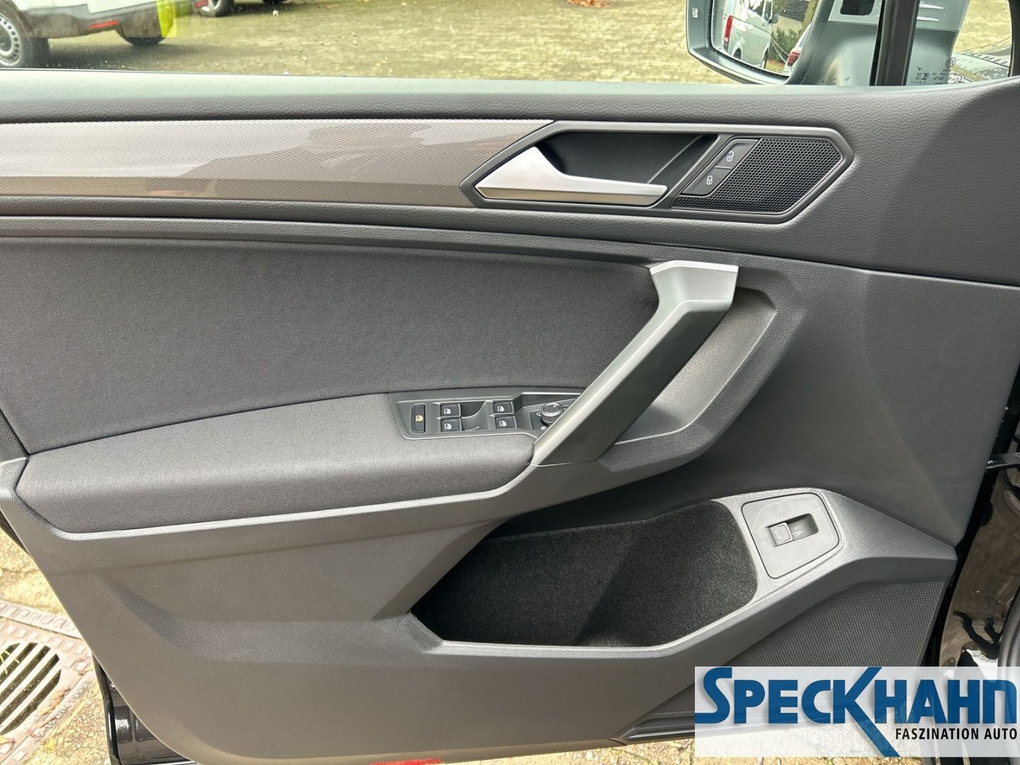 Volkswagen Tiguan Allspace Life 2.0 TDI Kamera 7- Sitzer Pano Isofix ACC AD AHK-klappbar El. Panodach - Bild 20 von 20