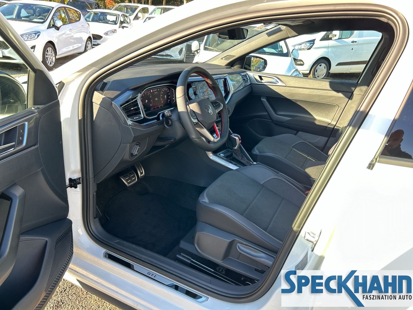 Volkswagen Polo GTI VI 2.0 TSI Kamera Navi Sitzhzg. Sportsitze - Bild 10 von 20