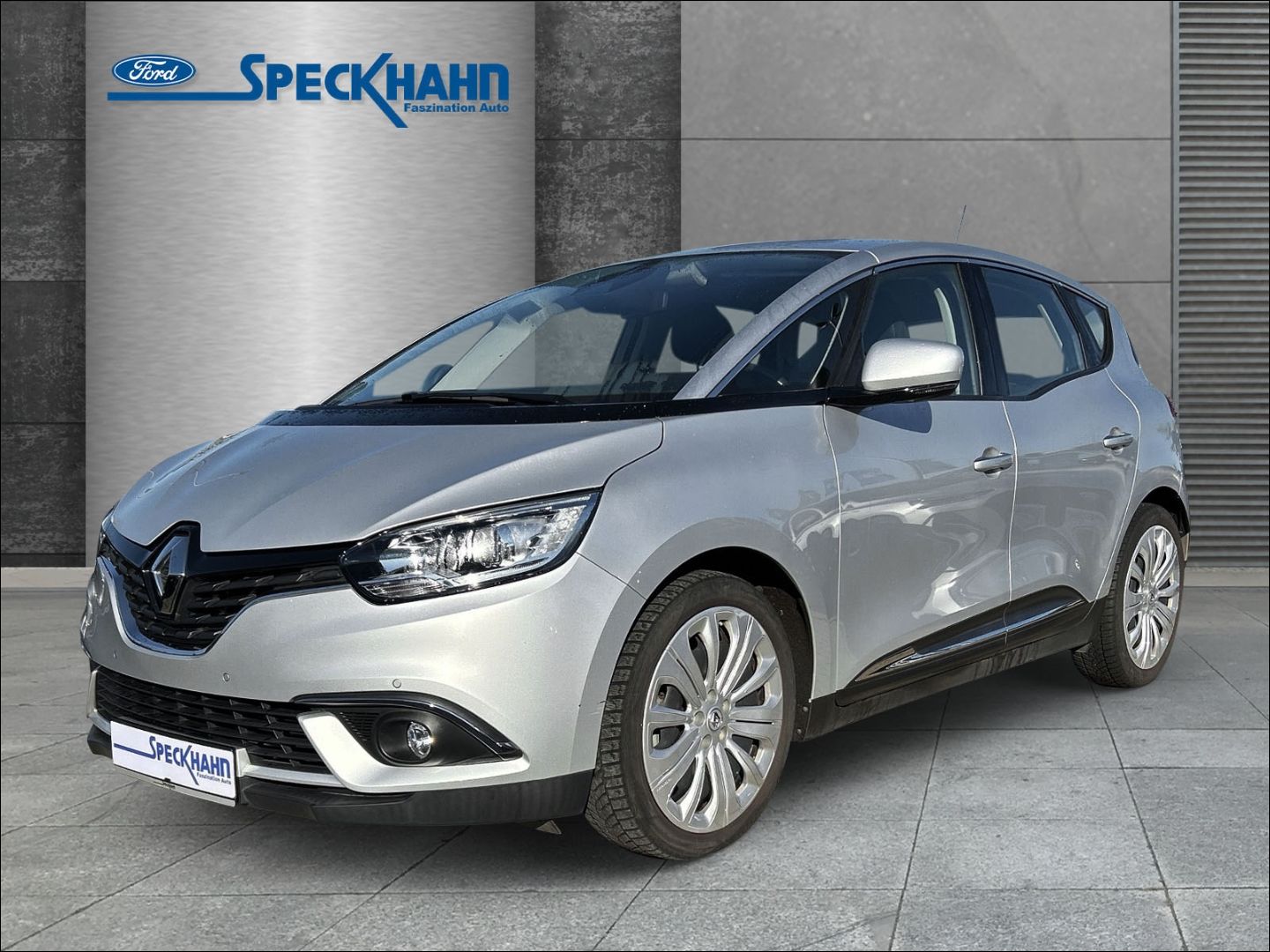 Renault Scenic IV - Bild 1 von 15