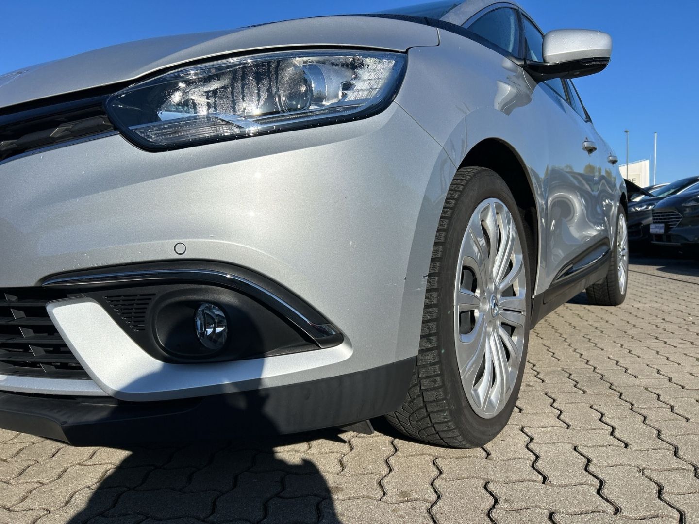 Renault Scenic IV - Bild 7 von 15