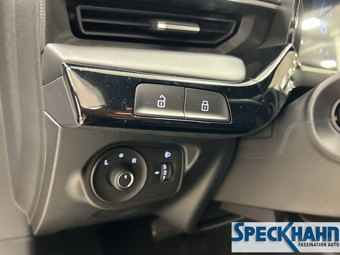 MG MG3 1.5 Hybrid+ Standard Kamera ACC PDC Klima BT - Bild 16 von 20