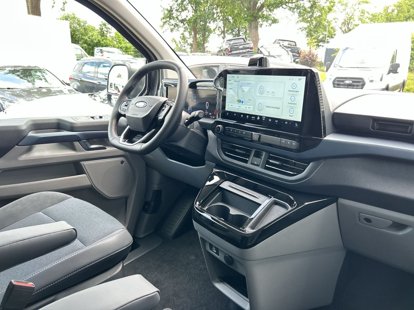 Ford Tourneo Custom Bus - Bild 12 von 15