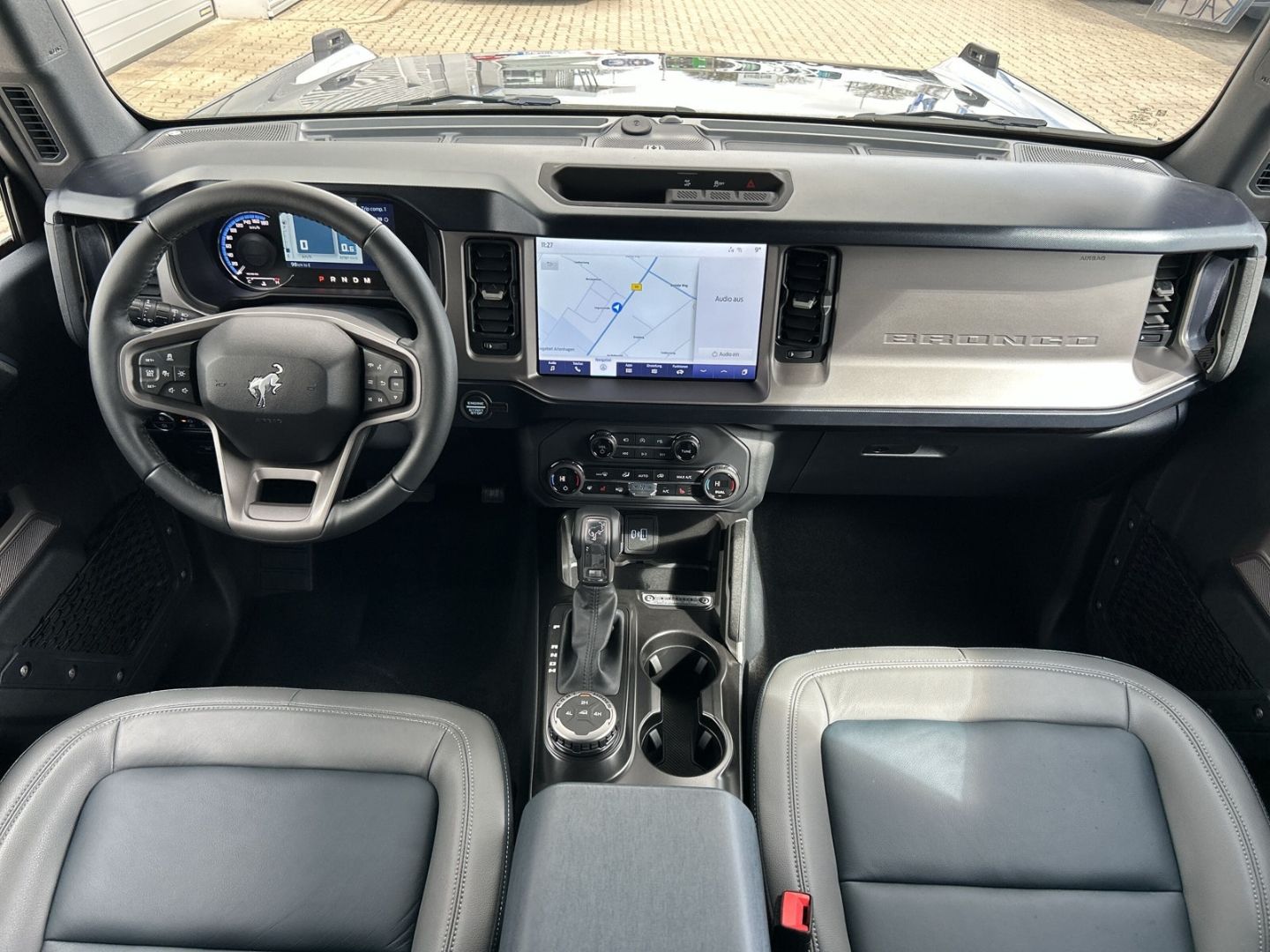 Ford Bronco - Bild 13 von 14