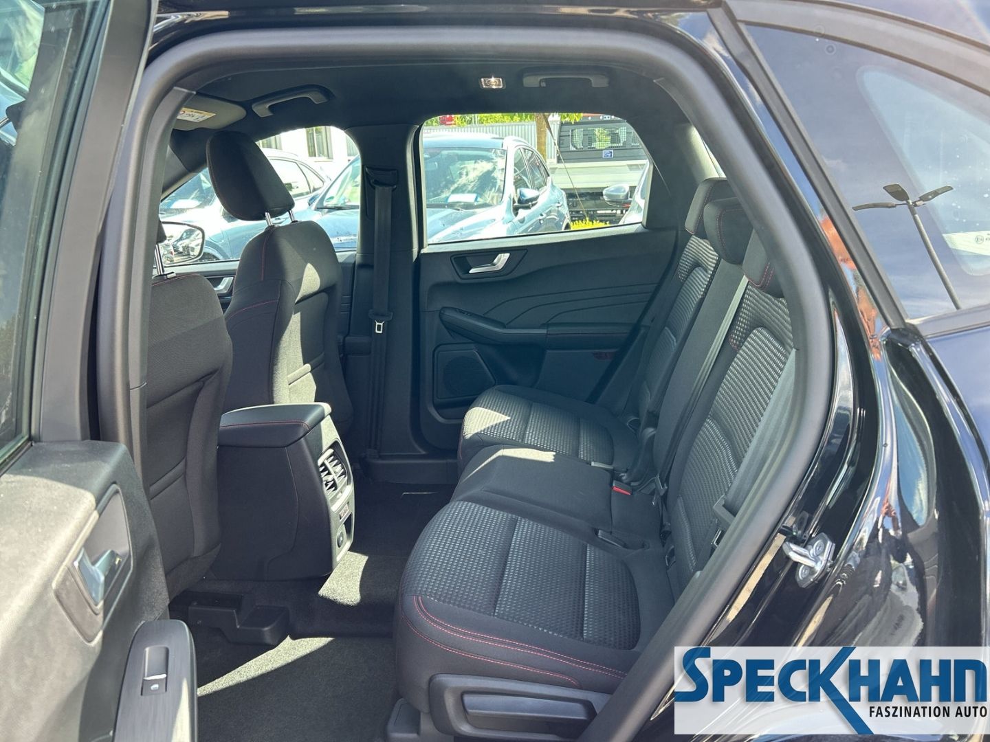 Ford Kuga - Bild 13 von 15