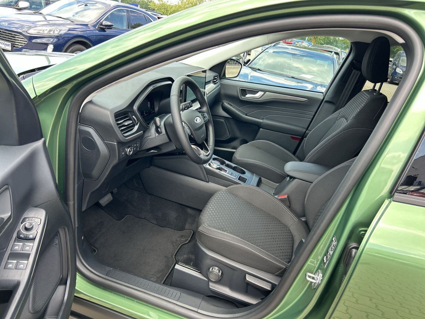 Ford Kuga - Bild 10 von 15