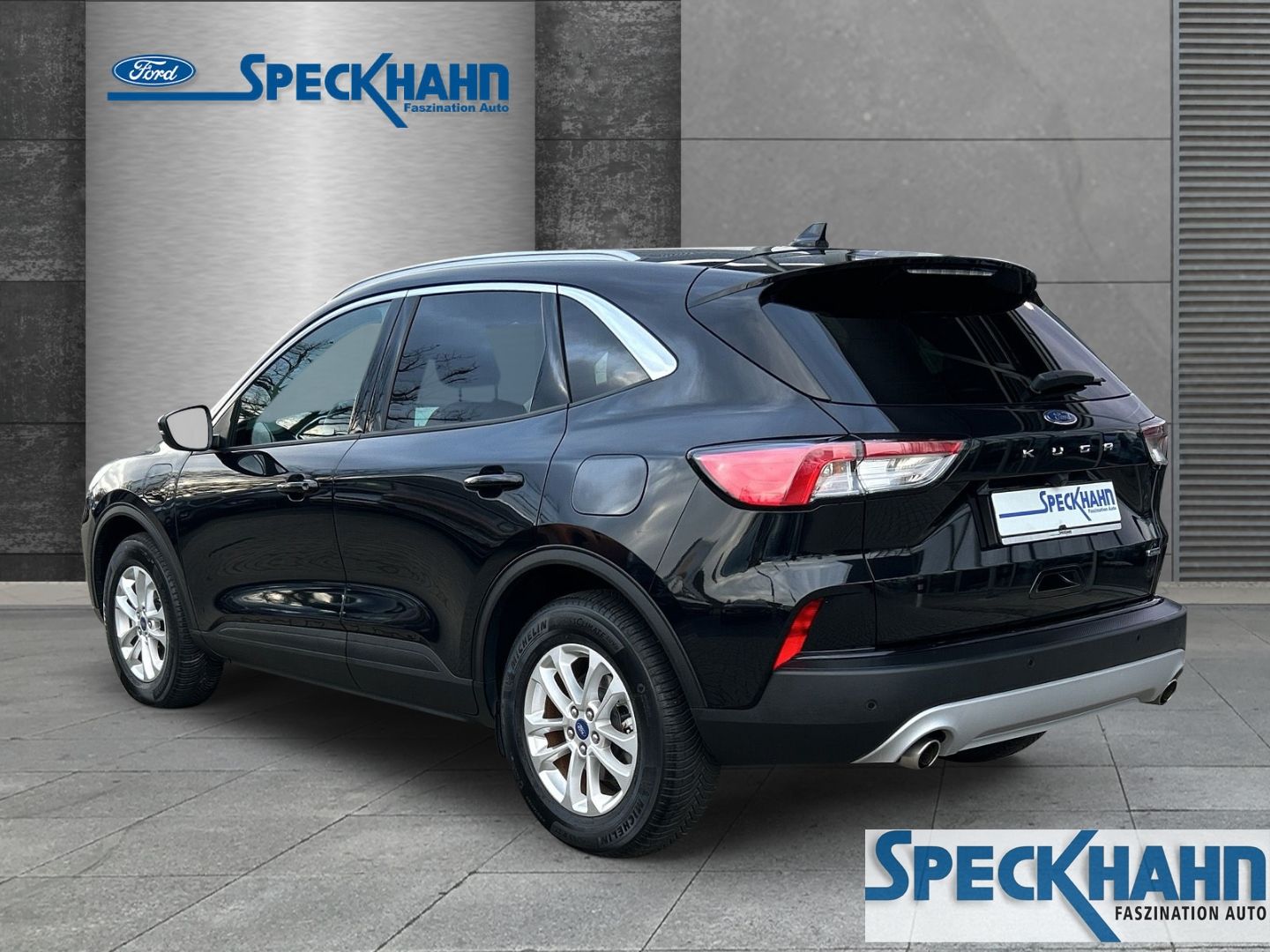 Ford Kuga Plug-In Hybrid Titanium 2.5 Duratec - Kamera, Winter-Paket - Bild 2 von 20