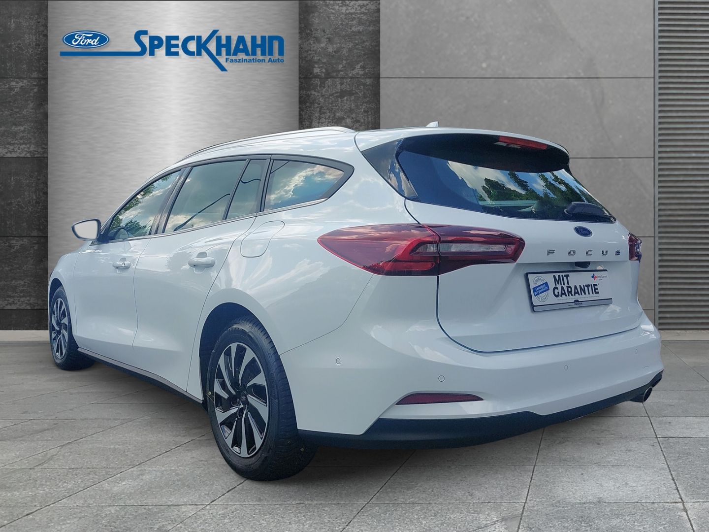 Ford Focus Turnier - Bild 2 von 15