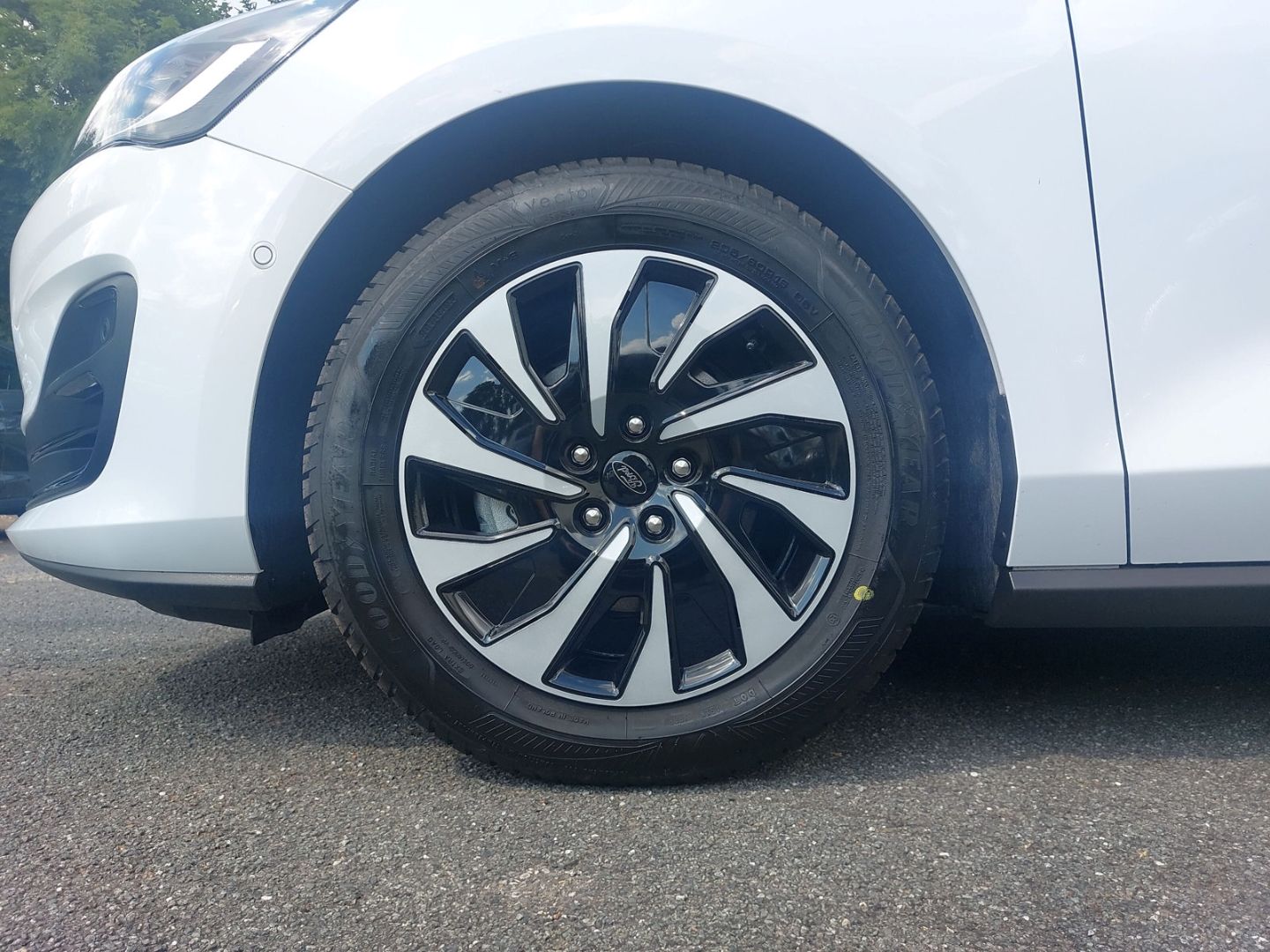 Ford Focus Turnier - Bild 8 von 15