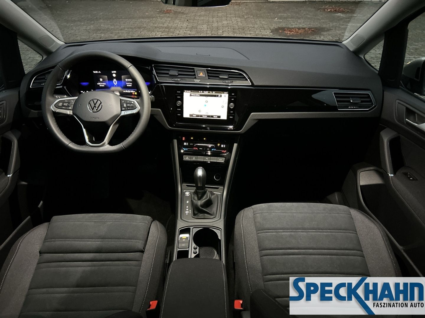 Volkswagen Touran Comfortline BMT 2.0 TDI Navi Kamera 7-sitzer - Bild 14 von 20