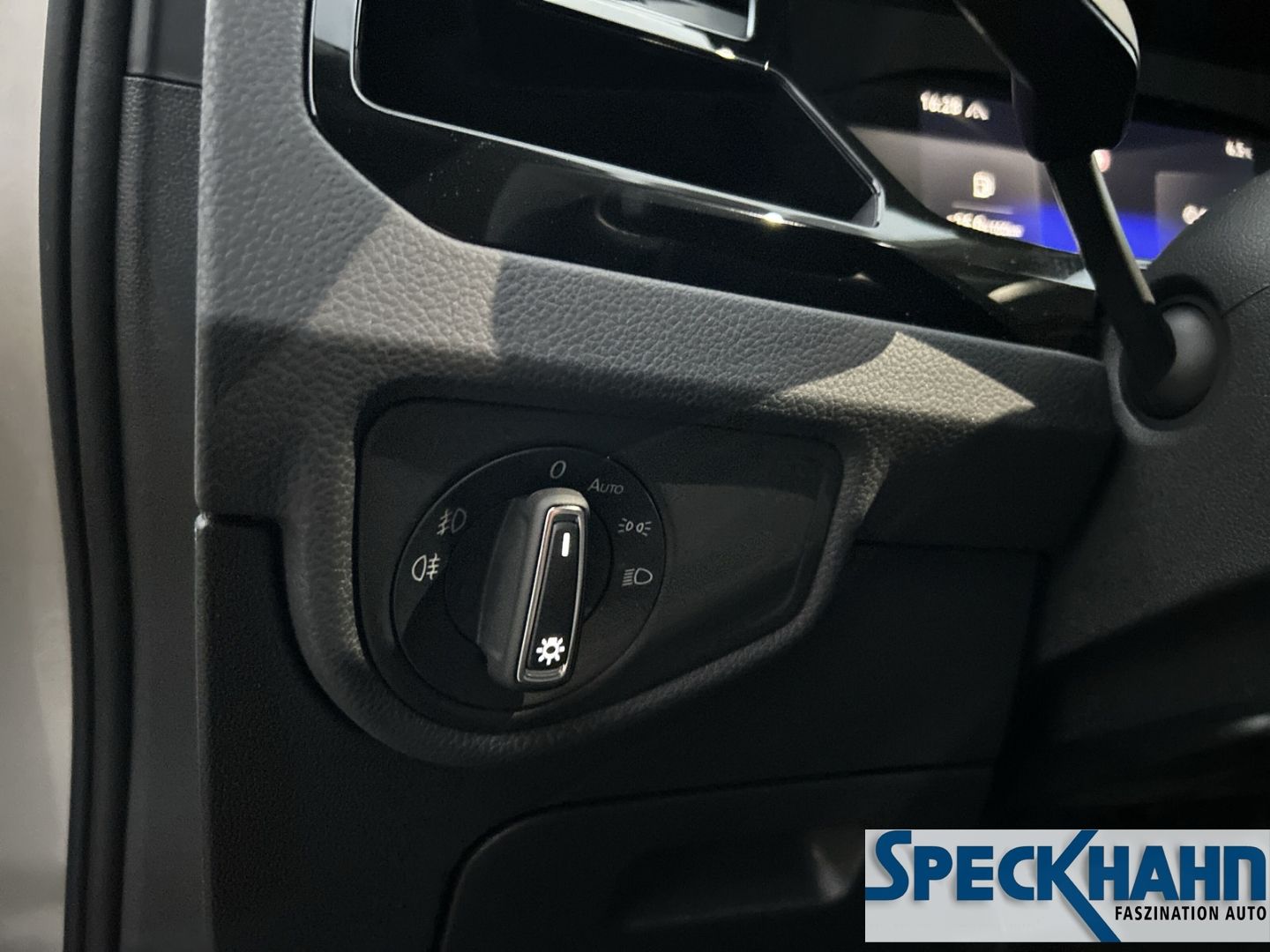 Volkswagen Touran Comfortline BMT 2.0 TDI Navi Kamera 7-sitzer - Bild 19 von 20