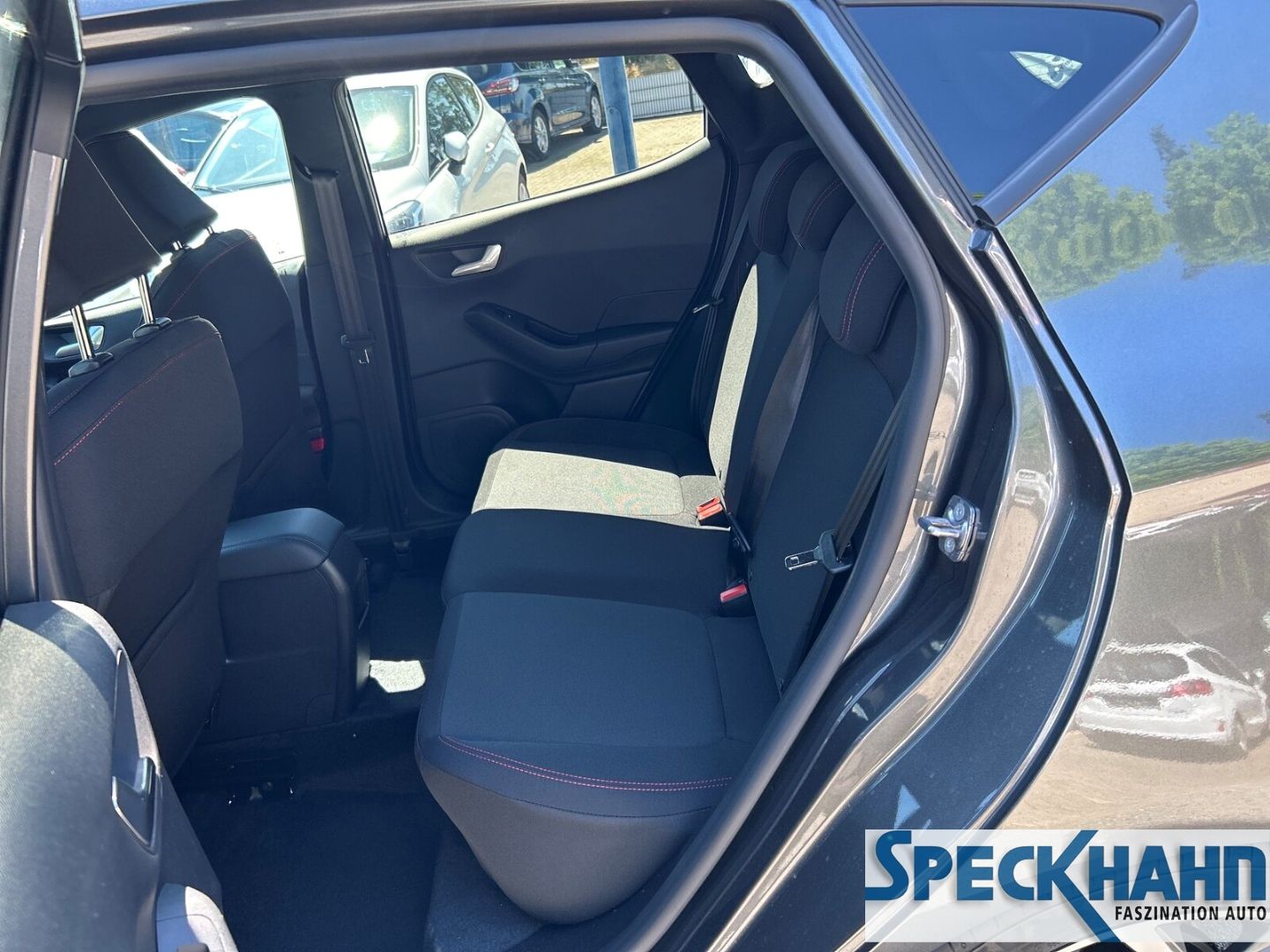 Ford Fiesta - Bild 13 von 15